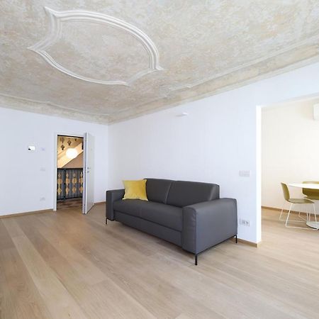 Ferienwohnung Palazzo Riccamboni Riva del Garda Exterior foto
