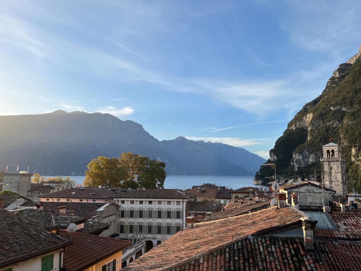 Ferienwohnung Palazzo Riccamboni Riva del Garda Exterior foto