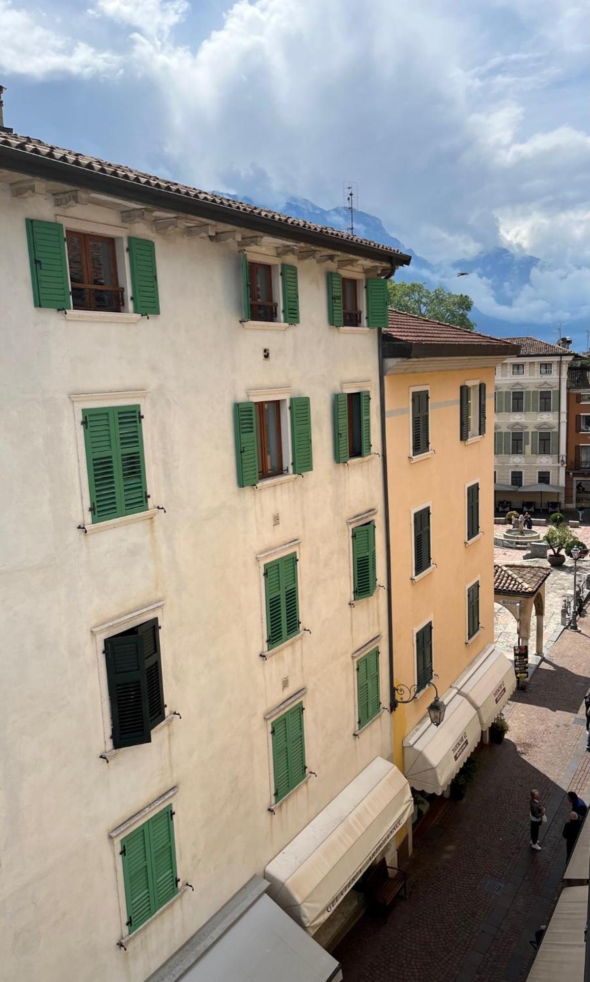 Ferienwohnung Palazzo Riccamboni Riva del Garda Exterior foto